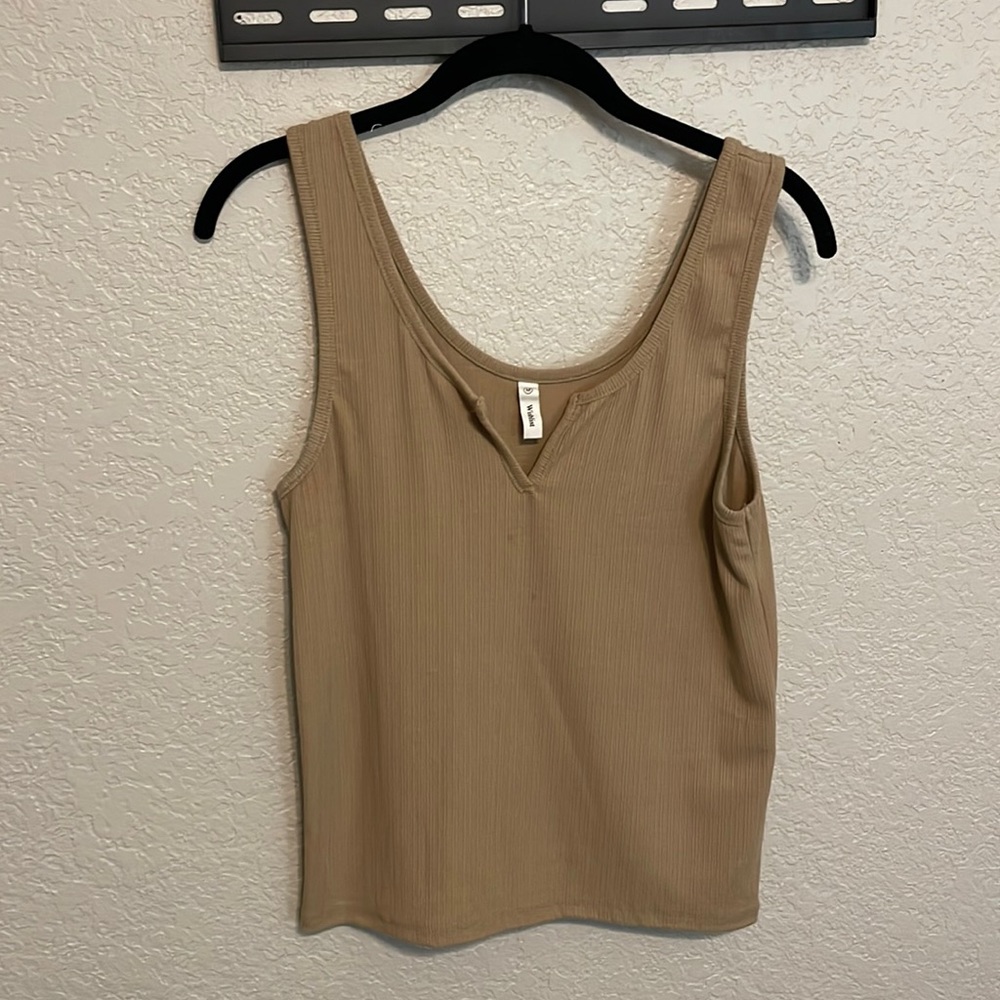 NUDE RIBBED TANK